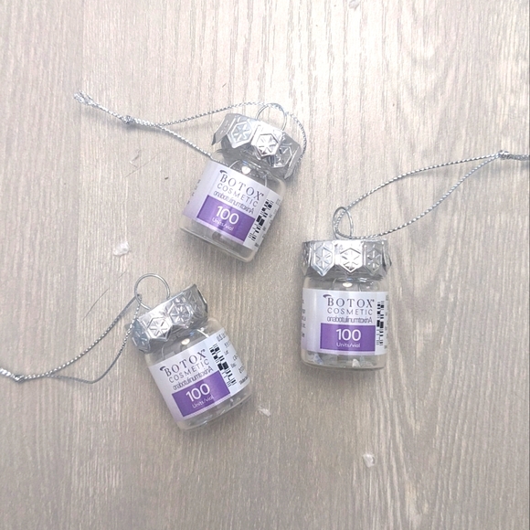 Botox Christmas Ornament - Picture 1 of 1